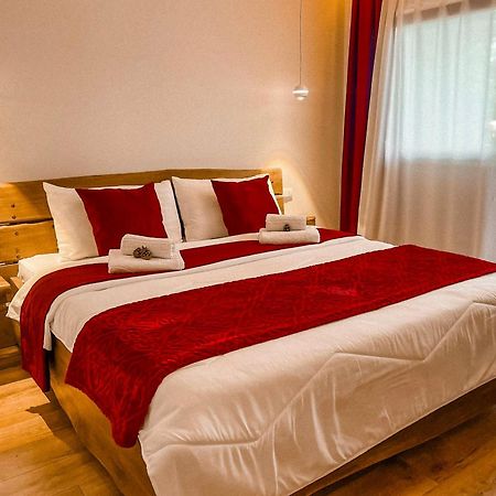 Vila Alpini Razëm エクステリア 写真